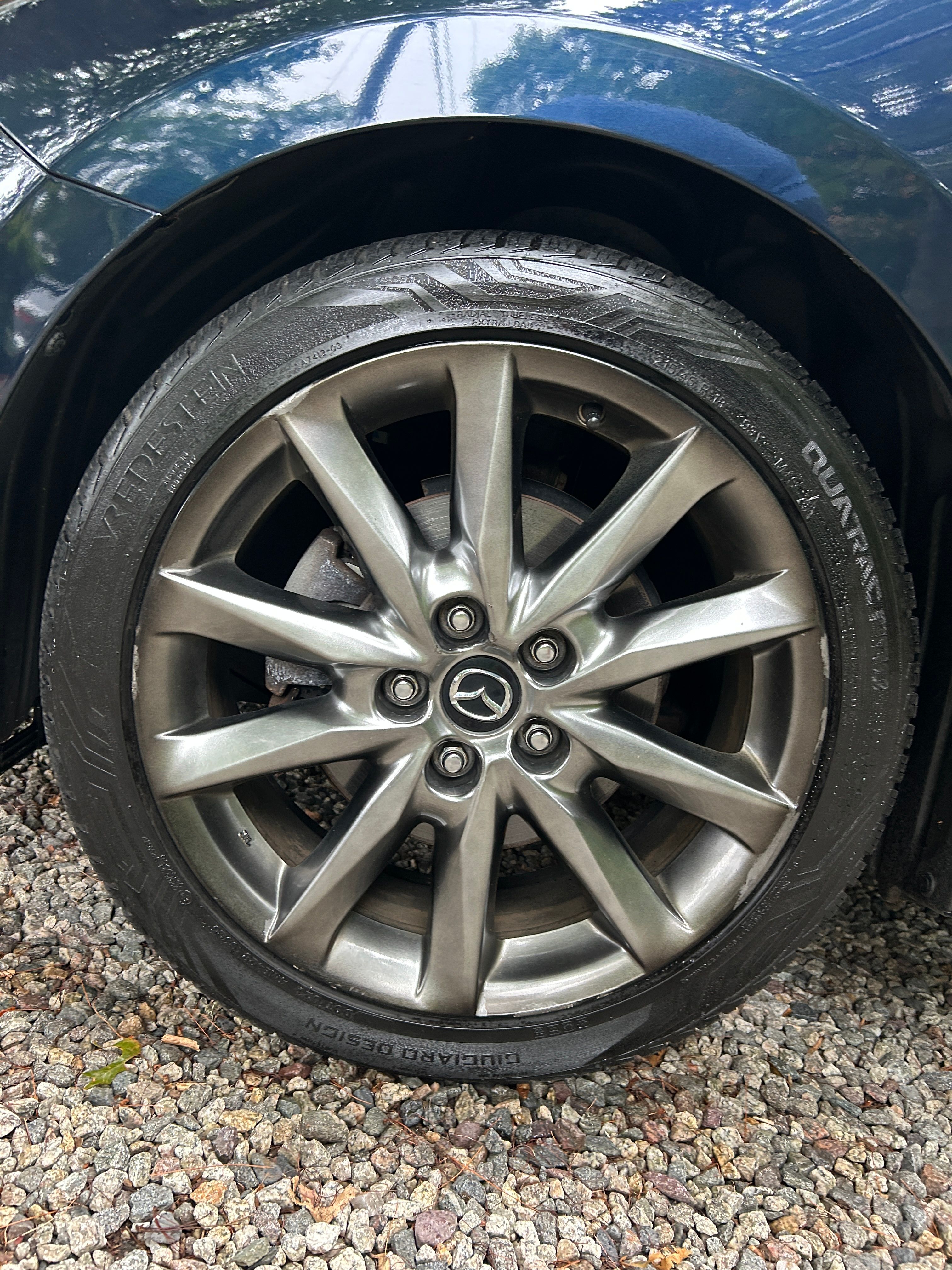 Used 2018 MAZDA MAZDA3 Grand Touring w/ Premium Equipment Package FWD image 10