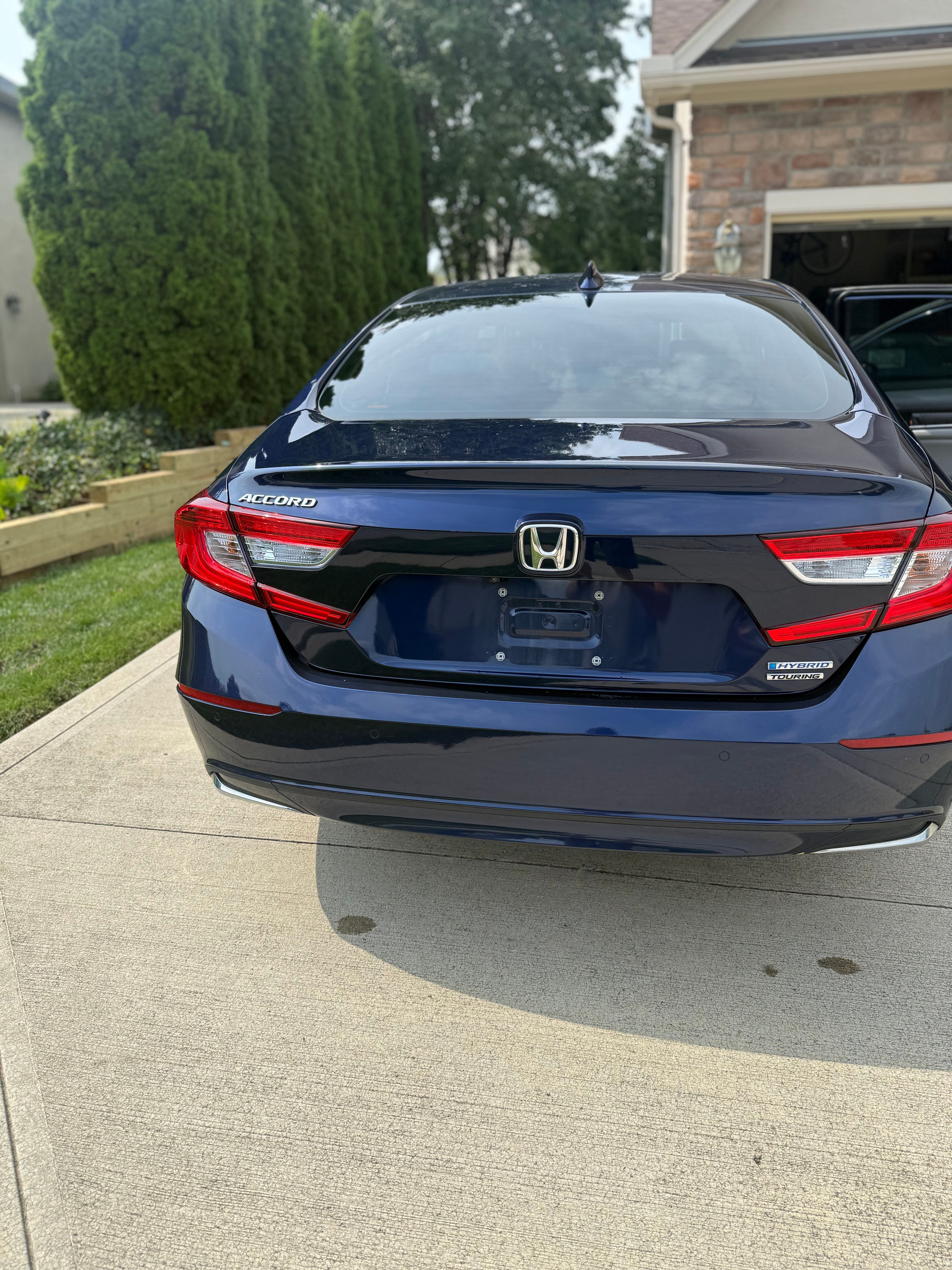 Used 2020 Honda Accord Touring image 4