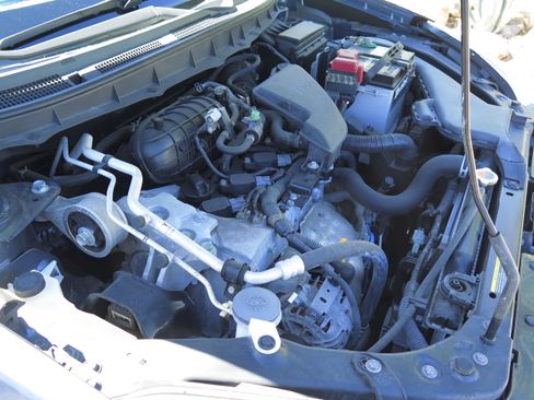 Used 2013 Nissan Rogue SV AWD/4WD image 9