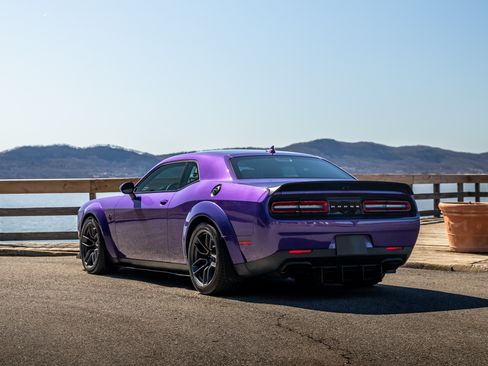 Used 2019 Dodge Challenger SRT Hellcat Redeye image 8