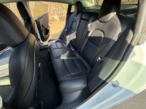 Used 2021 Tesla Model 3 Long Range image 12