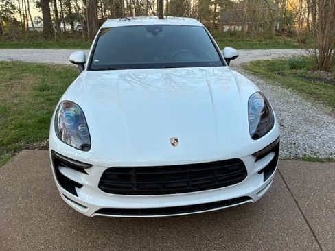 Used 2017 Porsche Macan GTS image 2