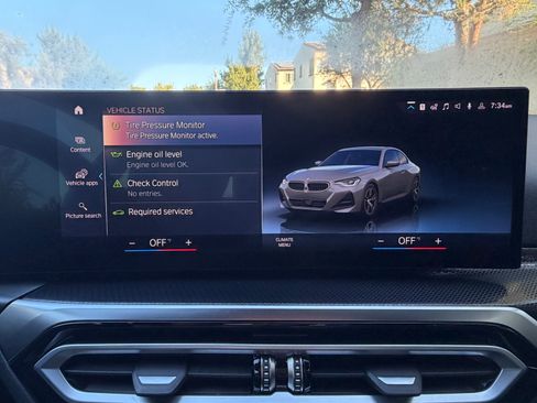 Used 2023 BMW 230i Coupe w/ M Sport Package RWD image 13