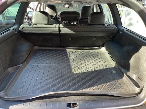 Used 2004 Volvo V70 2.5T image 13