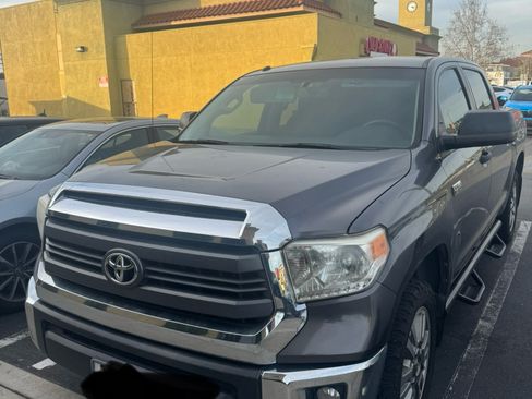 Used 2015 Toyota Tundra SR5 w/ SR5 Upgrade Package image 1