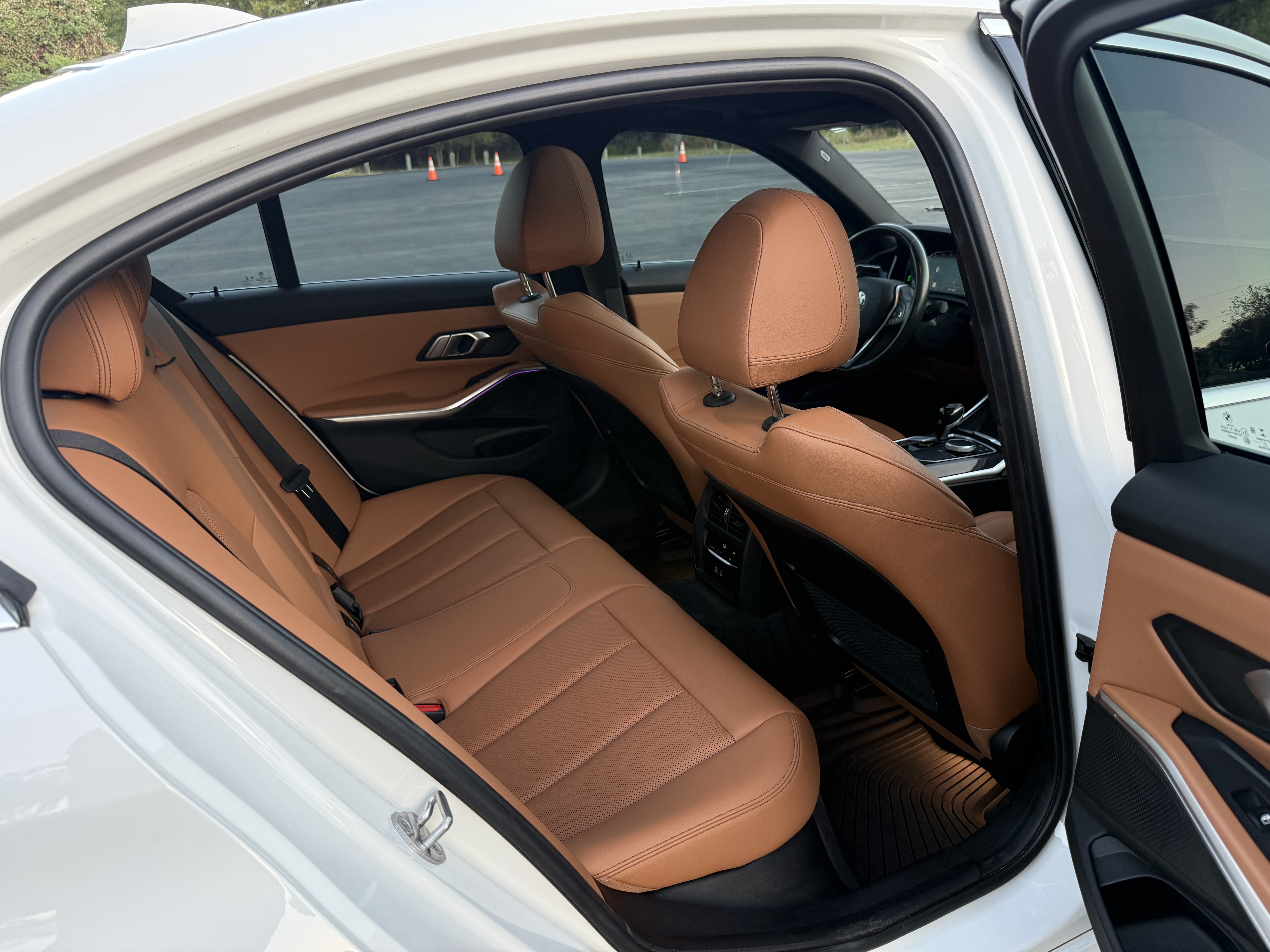 Used 2022 BMW 330i Sedan w/ Driving Assistance Package RWD image 13