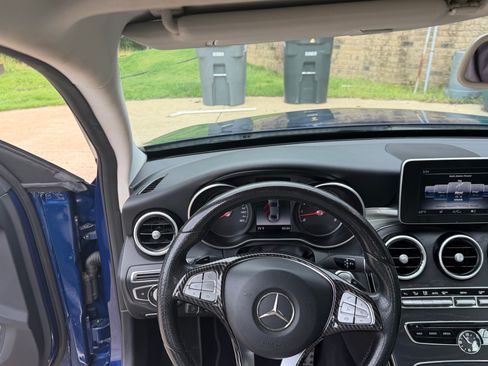 Used 2018 Mercedes-Benz C 300 Sedan image 9