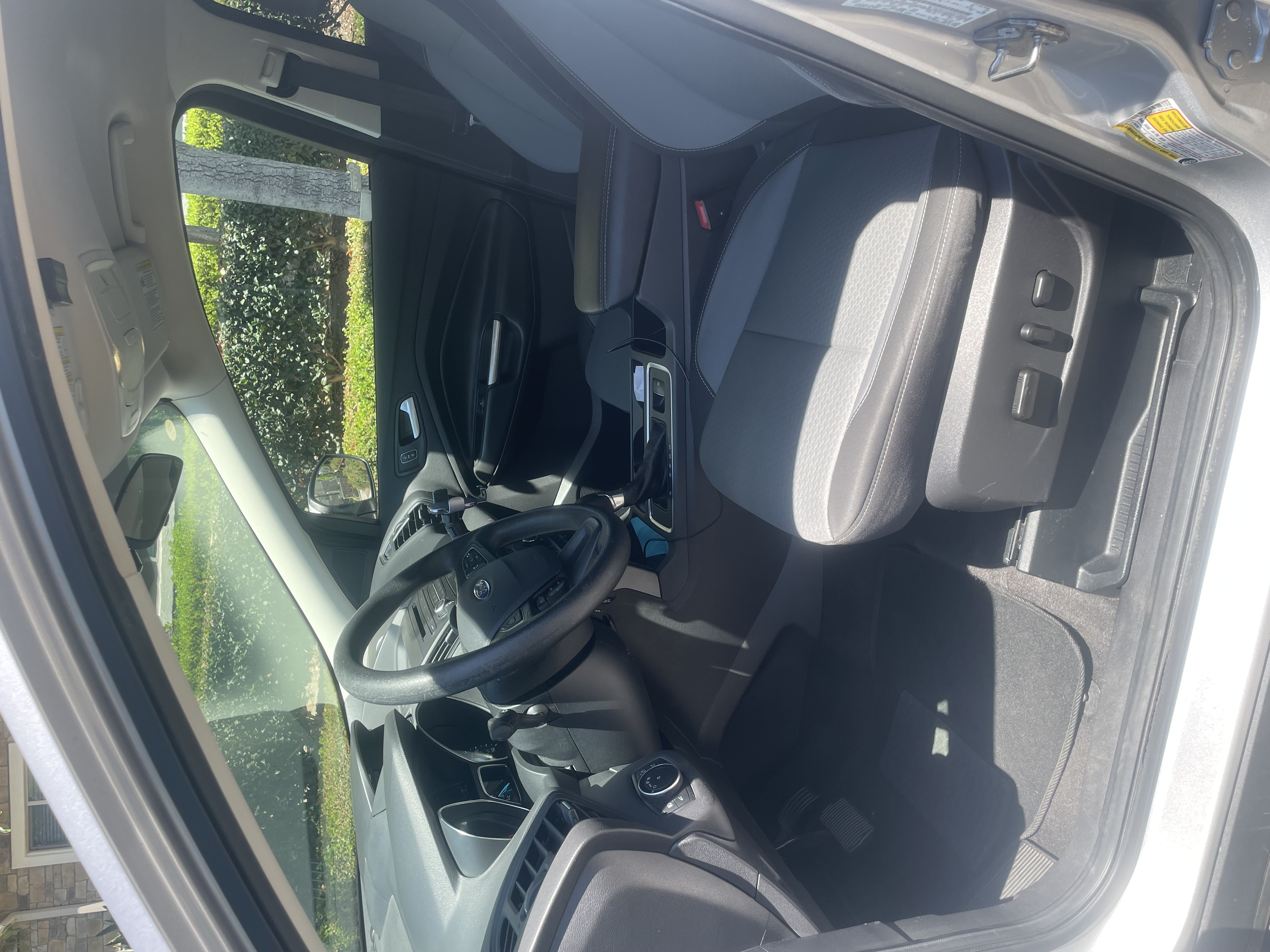 Used 2017 Ford Escape SE FWD image 12