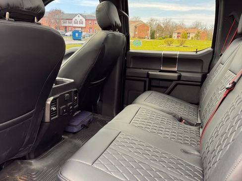 Used 2019 Ford F150 XLT w/ Equipment Group 302A Luxury image 8