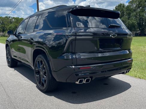 Used 2026 Chevrolet Traverse RS FWD image 4