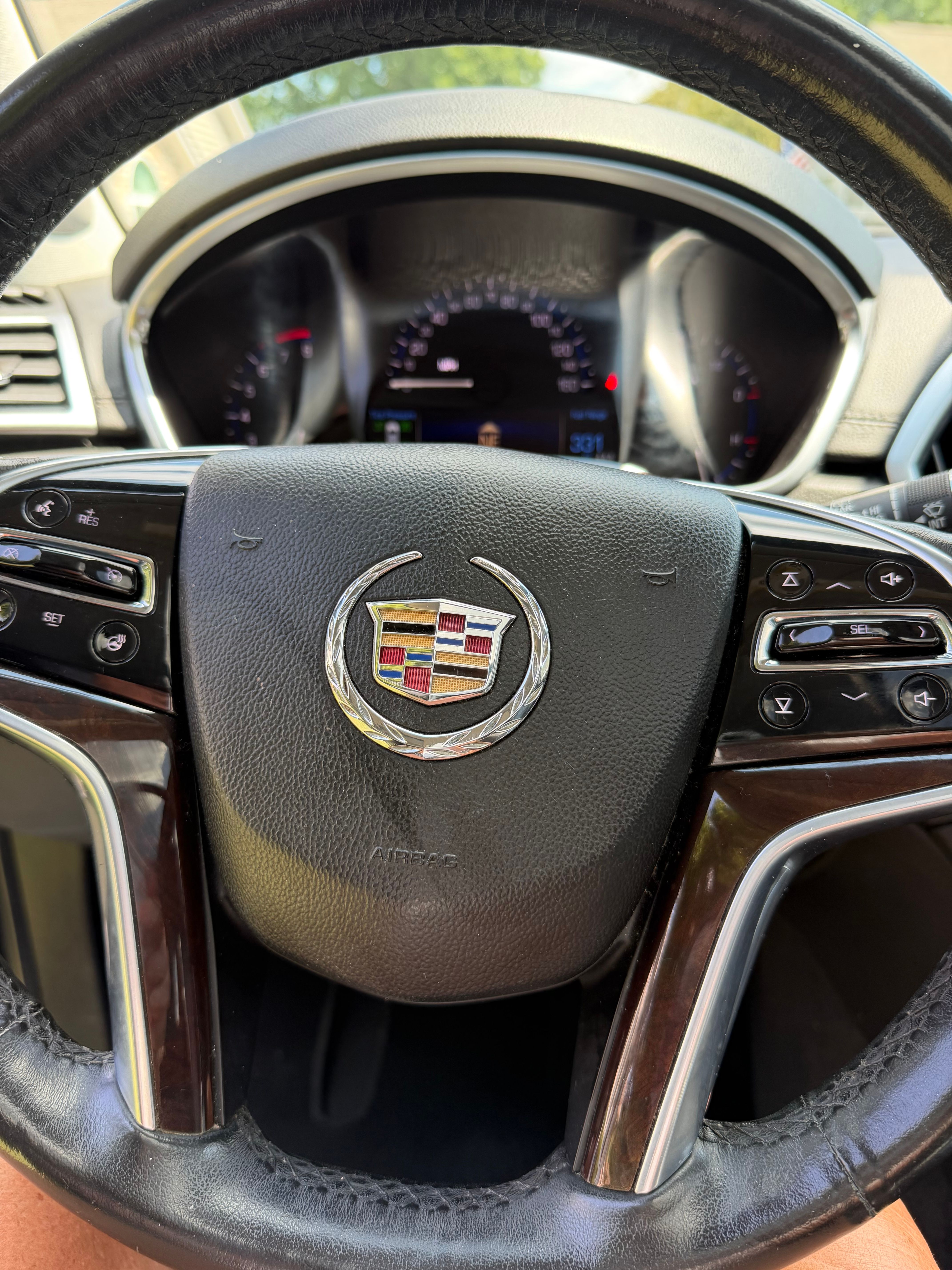 Used 2016 Cadillac SRX Luxury FWD image 5