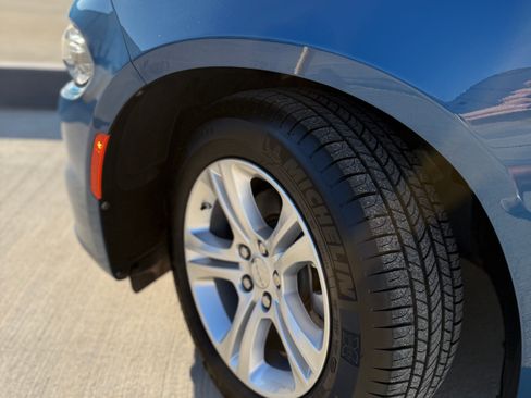 Used 2023 Dodge Charger SXT image 9