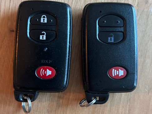 Used 2014 Toyota Prius V Three image 22