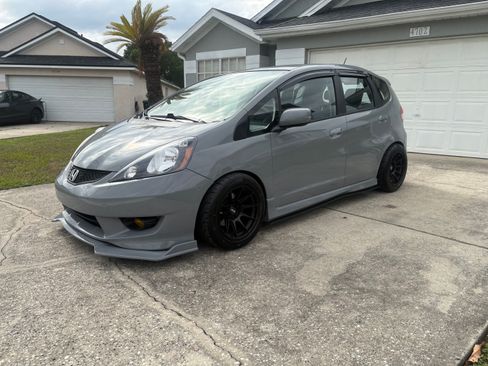 Used 2011 Honda Fit Sport image 2