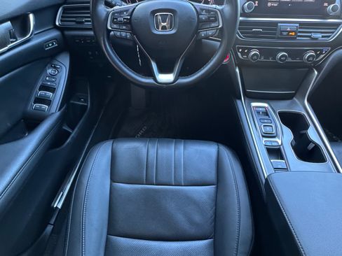 Used 2021 Honda Accord Touring image 15
