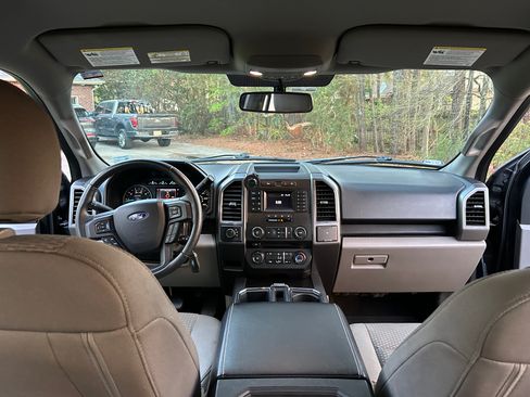 Used 2018 Ford F150 XLT w/ Equipment Group 301A Mid image 13