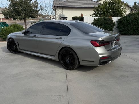 Used 2021 BMW 740i w/ M Sport Package image 1