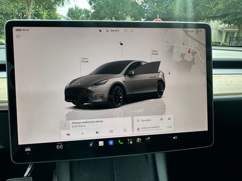 Used 2022 Tesla Model Y Long Range AWD/4WD image 15