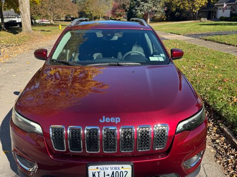 Used 2021 Jeep Cherokee Limited image 8