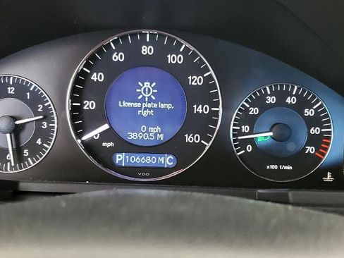 Used 2006 Mercedes-Benz E 350 Sedan image 14