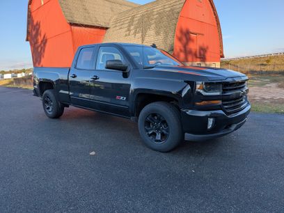 Used 2018 Chevrolet Silverado 1500 LT w/ Midnight Edition