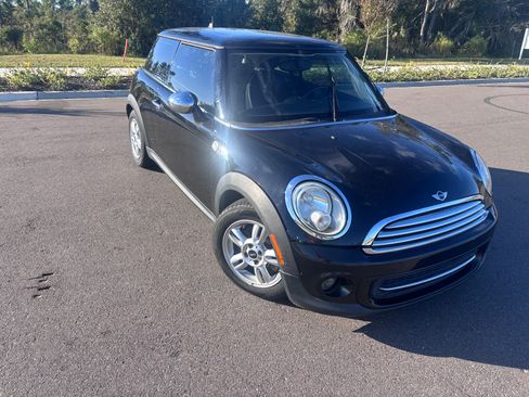 Used 2012 MINI Cooper Hardtop image 2