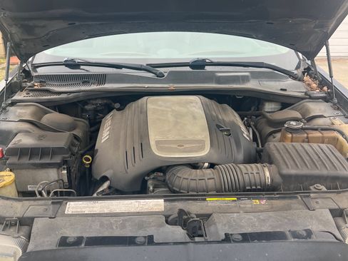 Used 2006 Chrysler 300 C w/ Protection Group II image 10