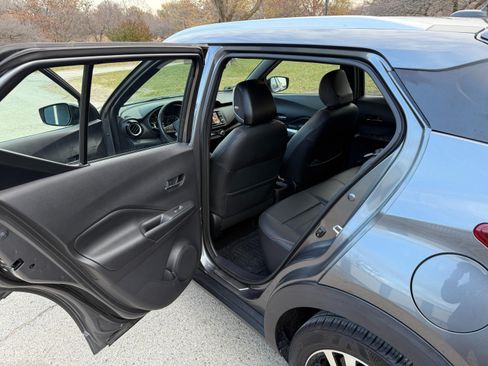 Used 2019 Nissan Kicks SR w/ SR Premium Package image 22