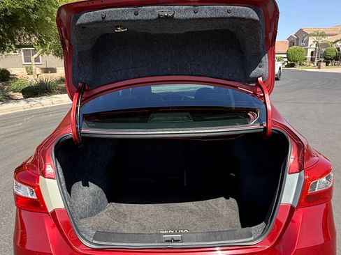 Used 2017 Nissan Sentra SV FWD image 16