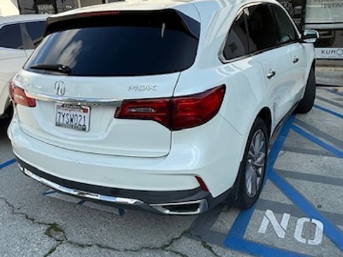 Used 2017 Acura MDX Sport Utility 4D image 5