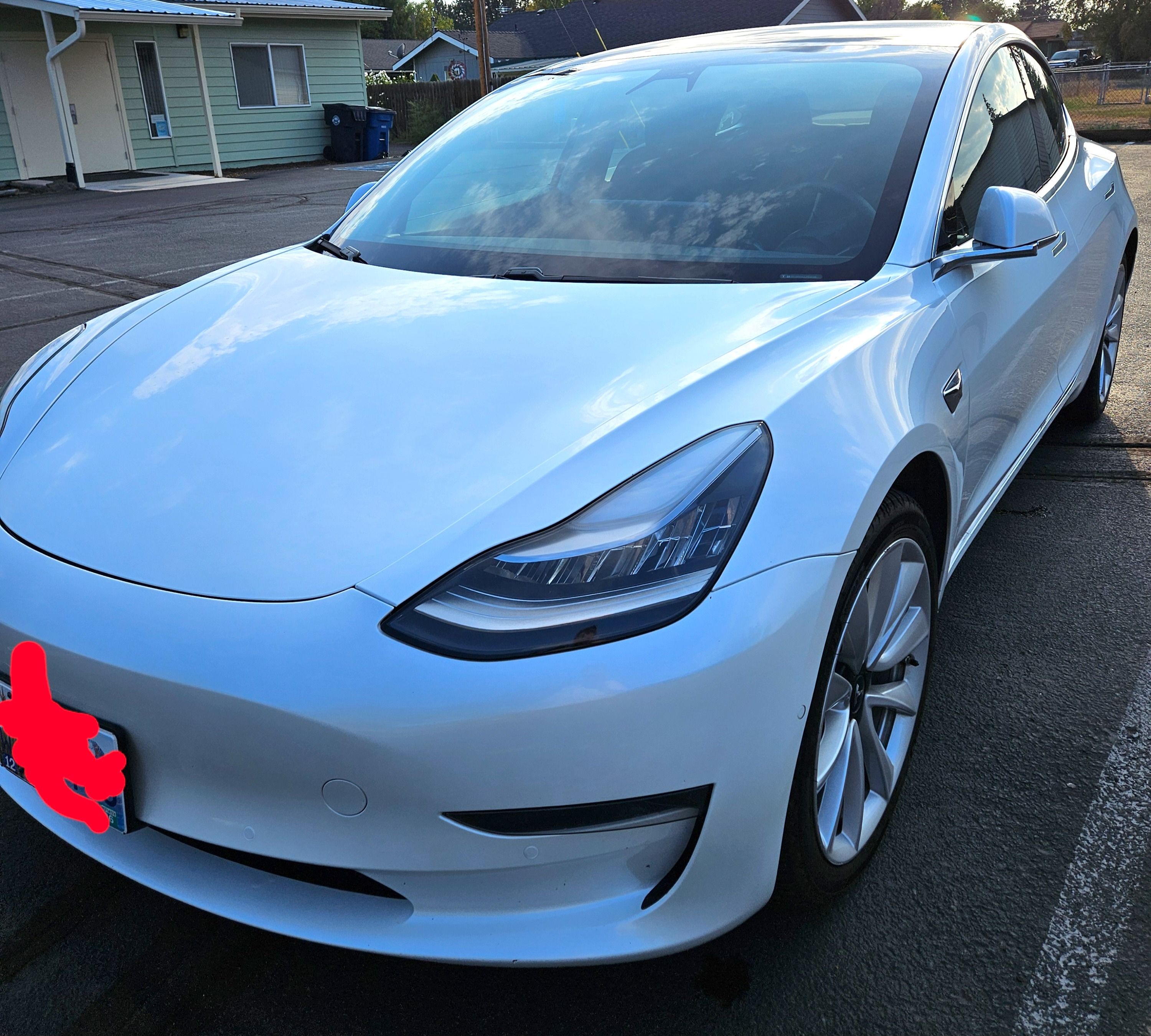 Used 2020 Tesla Model 3 Standard Range Plus RWD image 1