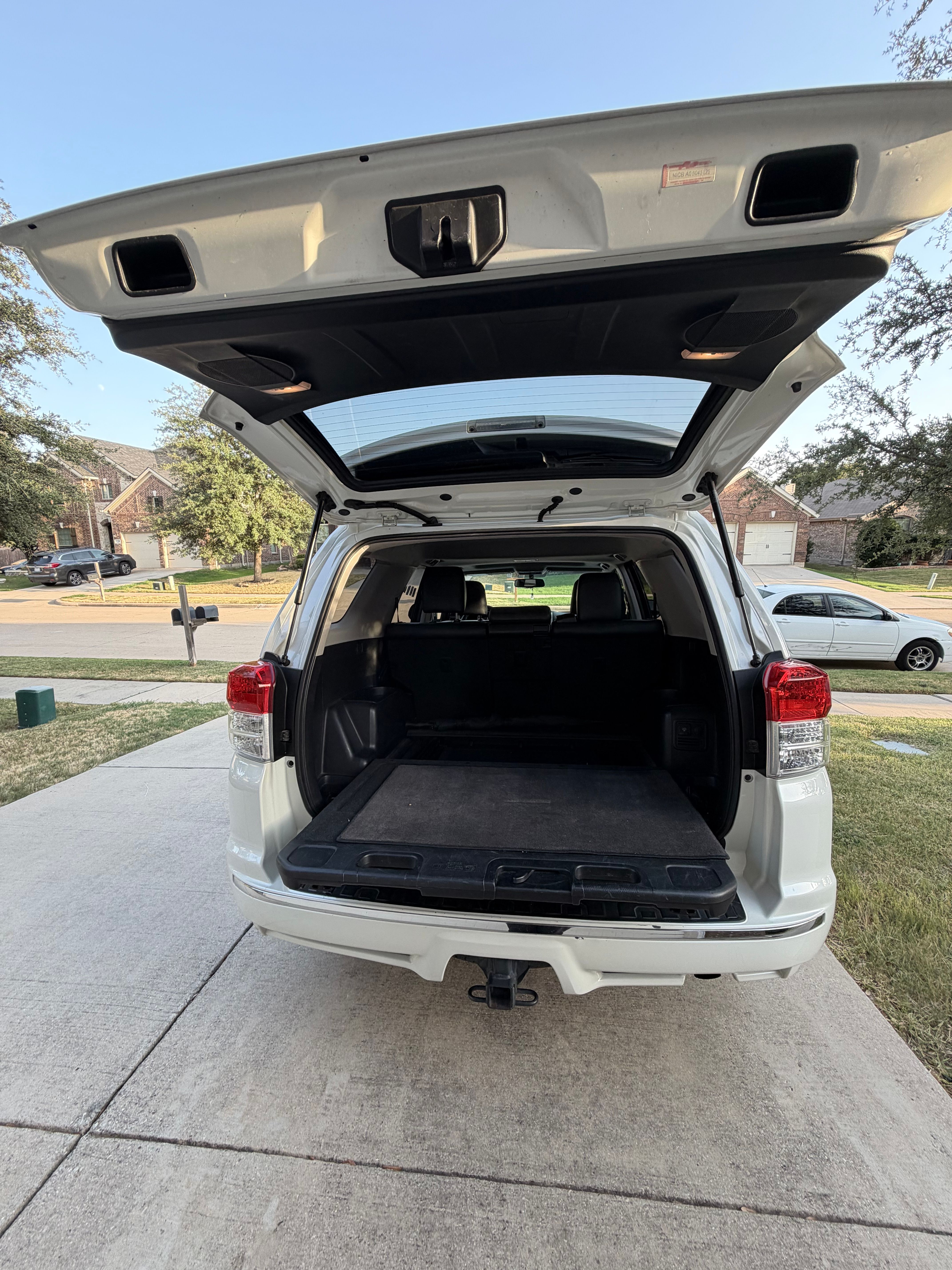 Used 2011 Toyota 4Runner Limited RWD image 8