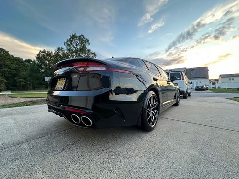 Used 2023 Kia Stinger GT-Line w/ Sun & Sound Package image 13
