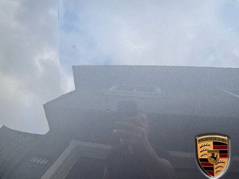 Used 2025 Porsche 911 Carrera image 12