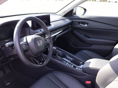 Used 2025 Honda Accord EX-L image 12