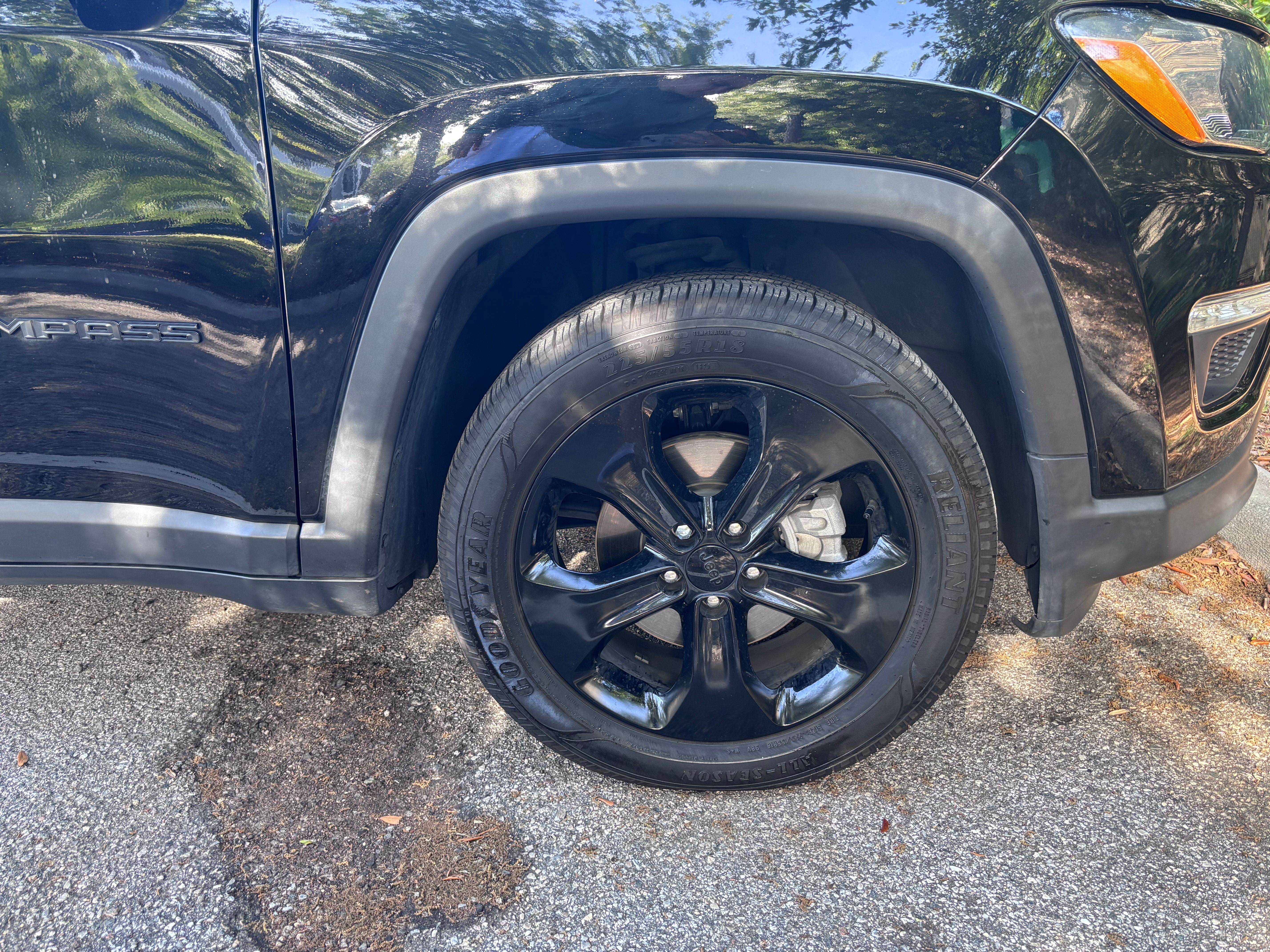 Used 2021 Jeep Compass Latitude FWD image 21