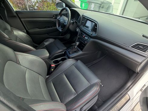 Used 2018 Hyundai Elantra Sport image 19