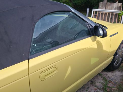 Used 2002 Ford Thunderbird RWD image 15