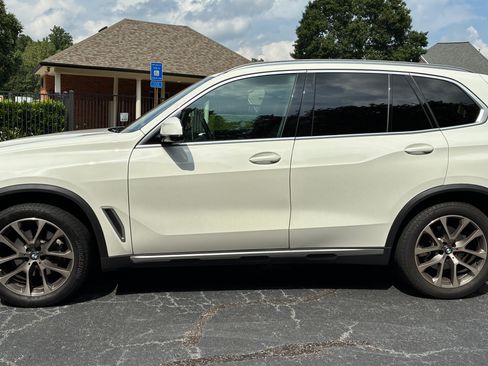 Used 2021 BMW X5 xDrive40i w/ Premium Package 2 AWD/4WD image 5