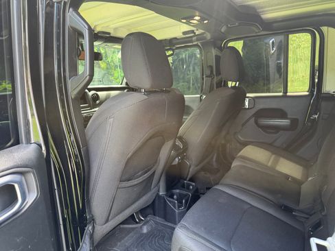 Used 2020 Jeep Gladiator Sport w/ Quick Order Package 24S AWD/4WD image 6