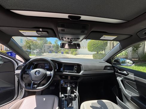 Used 2019 Volkswagen Jetta R-Line FWD image 13