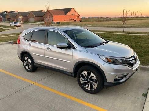 Used 2016 Honda CR-V Touring image 1