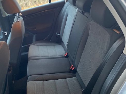 Used 2011 Volkswagen Jetta S image 6