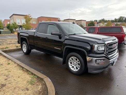 Used 2016 GMC Sierra 1500 SLE w/ SLE Value Package AWD/4WD image 2