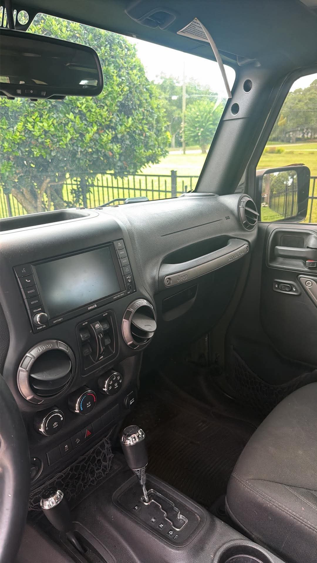 Used 2015 Jeep Wrangler Unlimited Sport w/ Quick Order Package 24S AWD/4WD image 8