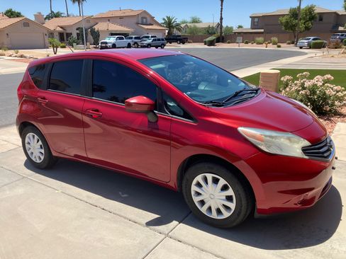Used 2015 Nissan Versa Note SV FWD image 1