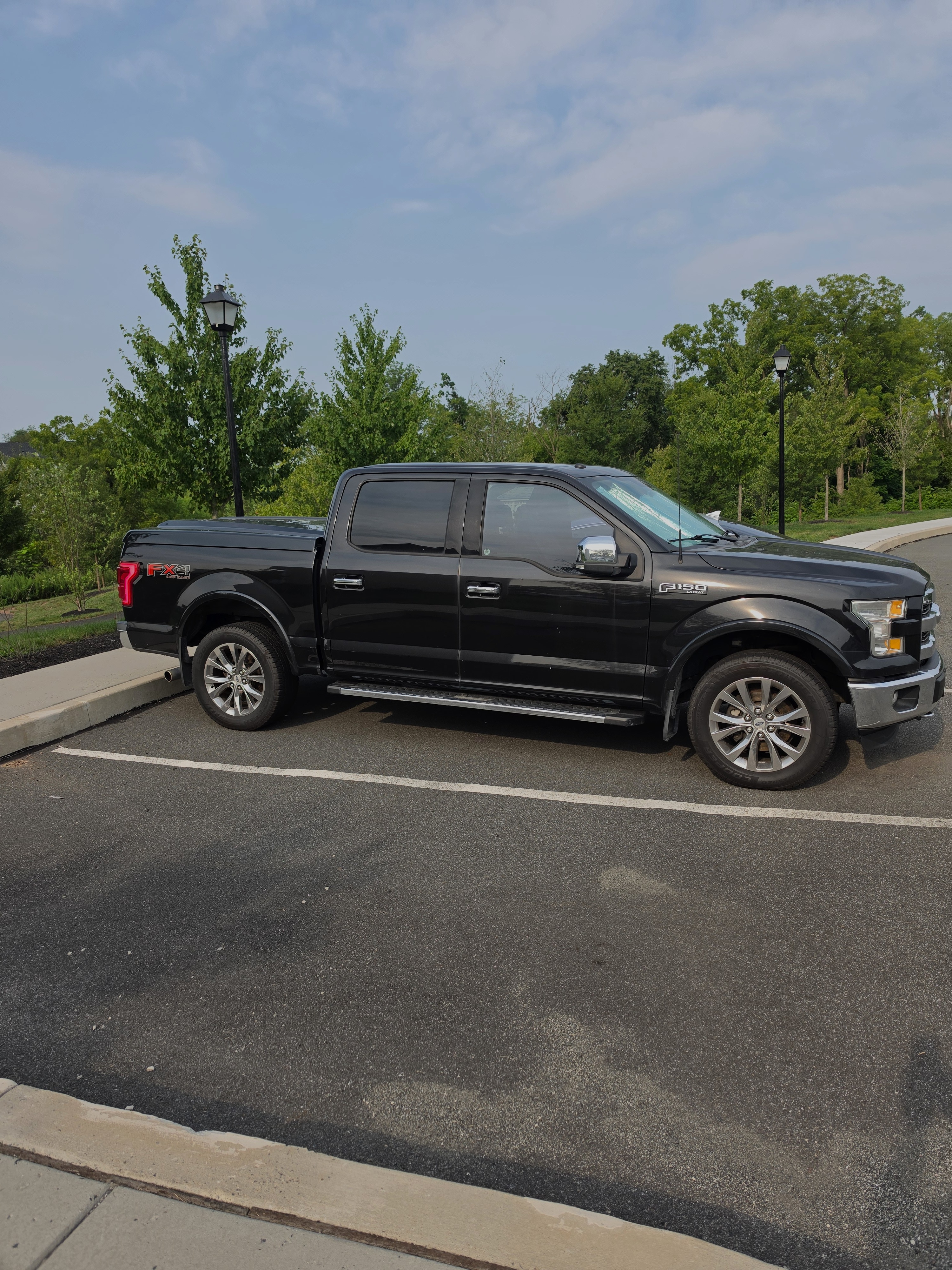 Used 2015 Ford F150 Lariat AWD/4WD image 1