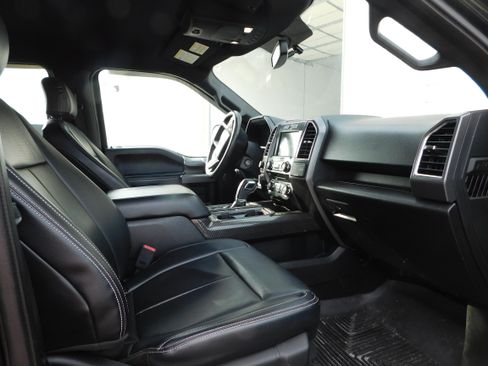 Used 2016 Ford F150 XLT w/ Equipment Group 302A Luxury image 6