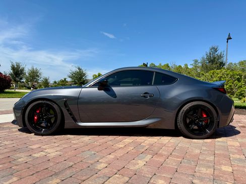 Used 2025 Toyota GR86 Premium w/ Performance Package RWD image 5