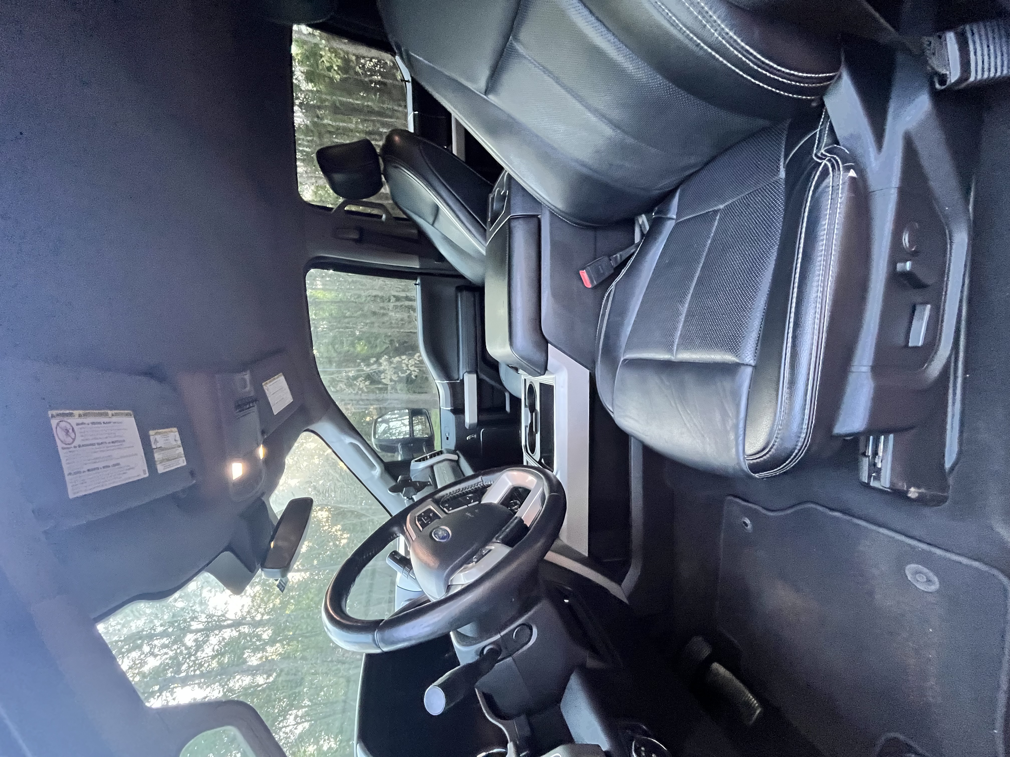 Used 2021 Ford F250 Lariat w/ Lariat Ultimate Package AWD/4WD image 16
